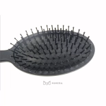 Oval-Haarbürste