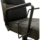 Barberstuhl MASTER BLACK - matt schwarz - Zweite Wahl!